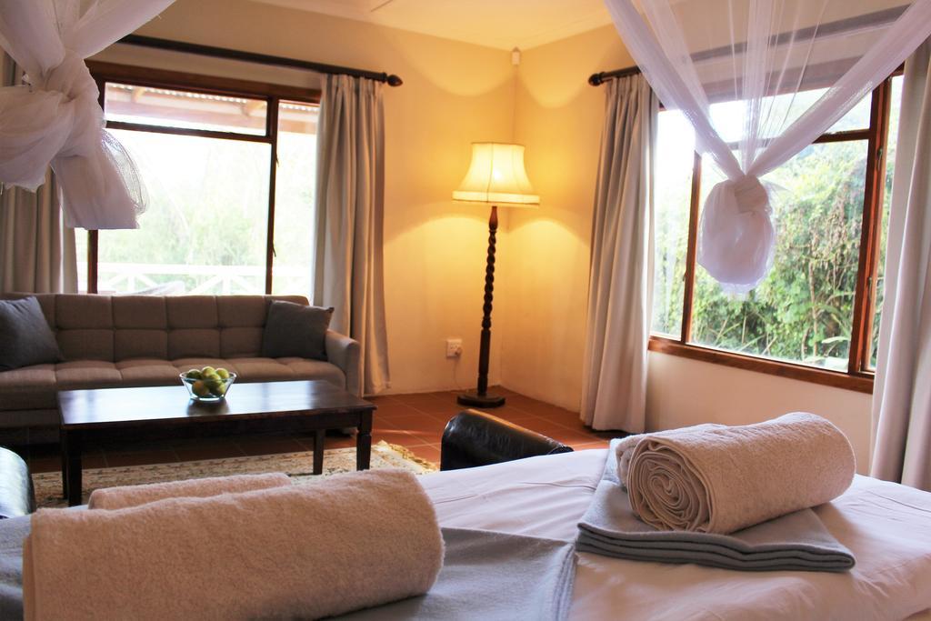 Umlambo River Lodge Kirkwood Exteriör bild
