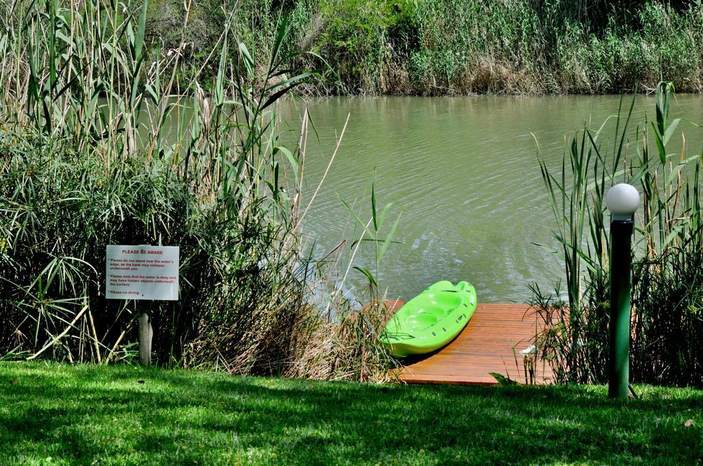 Umlambo River Lodge Kirkwood Exteriör bild